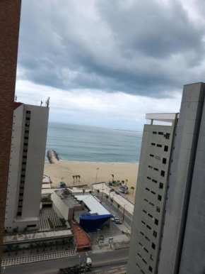 Apto 2Q VISTA MAR 16andar Porto Iracema 1suite 200 metros praia Meireles lindo